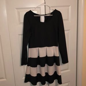 Charlotte Russe Black and White Long Sleeve Dress
